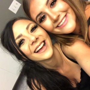 Meet your Posher, Genna